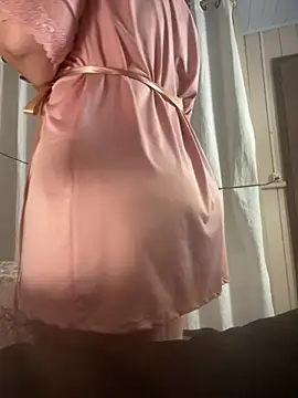 pAuLa - online show from February 2025 06:03:01 AM