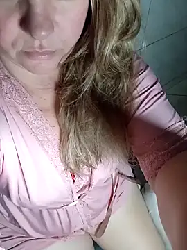 pAuLa - online show from September 2025 01:31:02 AM