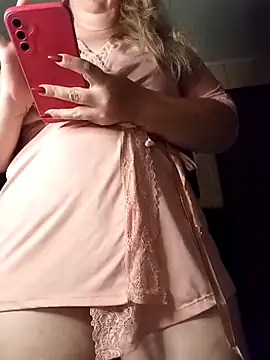 pAuLa - online show from September 2025 01:55:01 AM