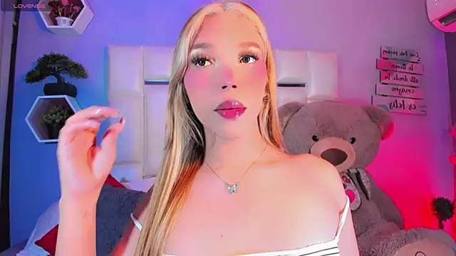 Aileen 18 online show from September 2025 08:32:02 PM