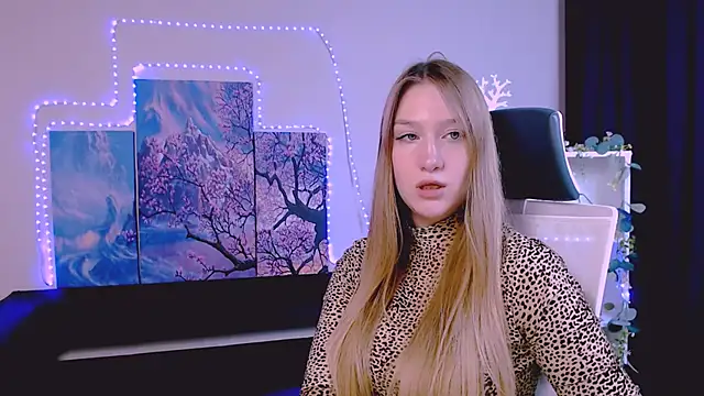 playful sophie online show from February 2025 03:45:01 AM