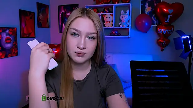 playful sophie online show from February 2026 08:16:02 PM