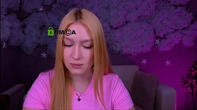 playful sophie online show from May 2026 07:11:01 PM