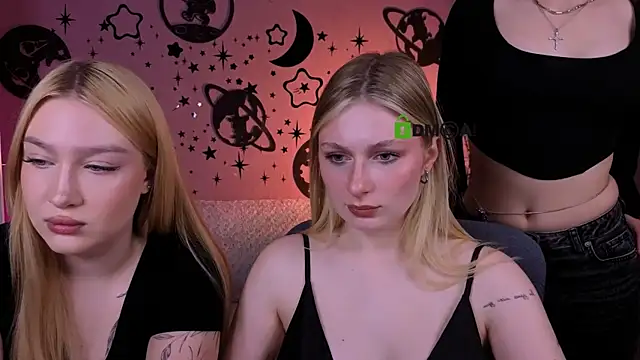 playful sophie online show from May 2026 07:22:01 PM