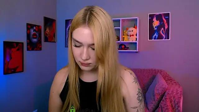 playful sophie online show from May 2026 07:12:01 PM