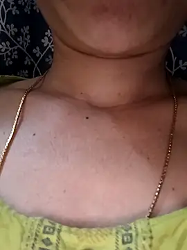 Snapshot of Telugu_Cute_Angel chatting on December 2025 01:46:02 AM Telugu Cute Angel online show from December 2025 01:46:02 AM