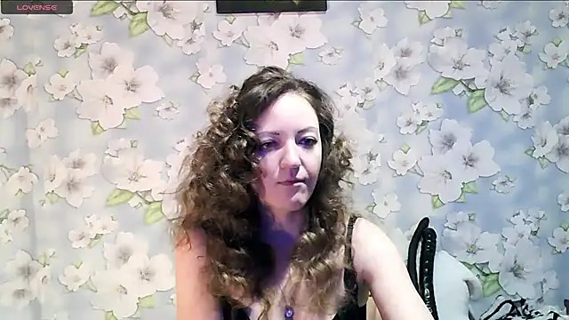 Snapshot of KattyLuuu chatting on February 2025 09:02:01 PM KattyLuuu online show from February 2025 09:02:01 PM