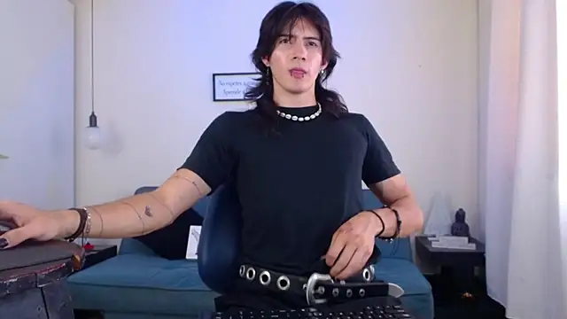 Snapshot of andreey50 chatting on December 2024 08:12:02 PM andreey50 online show from December 2024 08:12:02 PM