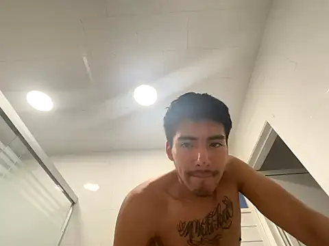 GIOOOO568 online show from September 2025 11:07:01 PM