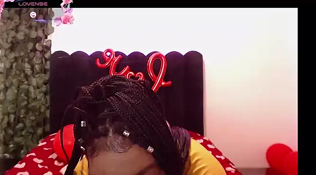 AmyBriiggs online show from February 2025 05:19:02 AM