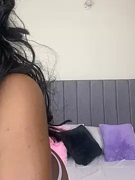 Snapshot of Zizi-campbel chatting on January 2025 02:50:02 PM Zizi-campbel online show from January 2025 02:50:02 PM