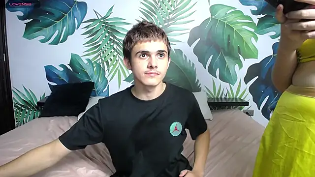 Gurvinder 1 online show from February 2025 06:36:02 PM