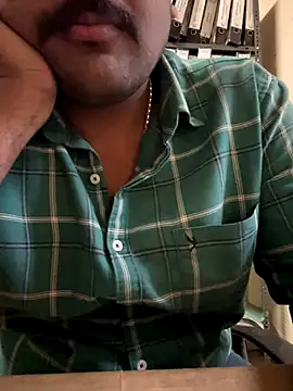 Hillz king 98 online show from December 2025 10:50:01 PM