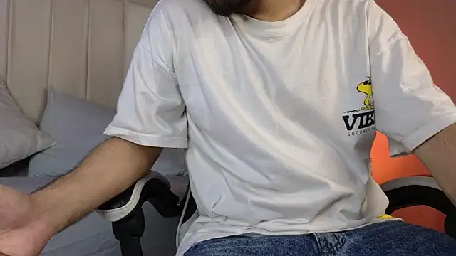 Samir bear online show from April 2026 12:43:01 PM