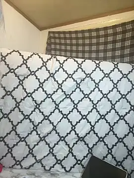 Snapshot of KarmaXblayze chatting on December 2024 08:26:02 AM KarmaXblayze online show from December 2024 08:26:02 AM