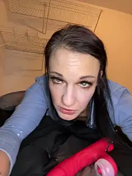 Snapshot of KarmaXblayze chatting on February 2025 07:41:01 AM KarmaXblayze online show from February 2025 07:41:01 AM