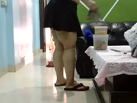 Housewife12 online show from February 2025 06:46:01 AM