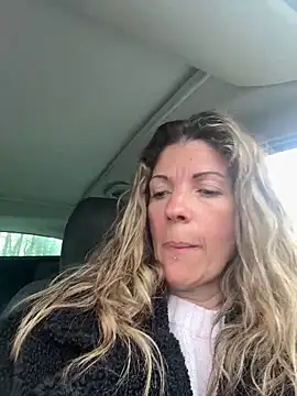 sansan2411 online show from March 2026 01:00:01 PM