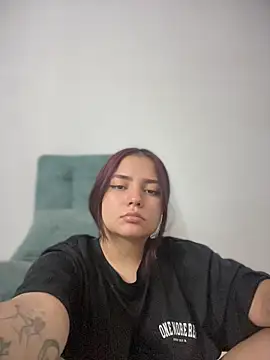 Ema kraus online show from April 2026 01:25:02 AM