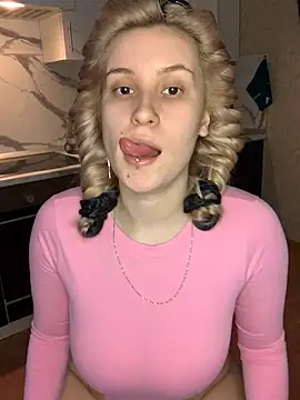 Sweet white chocolate online show from March 2025 05:33:01 AM