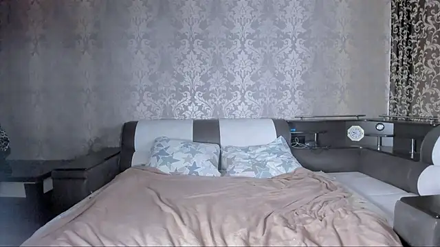 Agnes Allenn online show from October 2025 11:20:02 AM