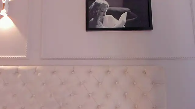 Snapshot of anniemartinezz chatting on February 2025 03:04:01 PM anniemartinezz online show from February 2025 03:04:01 PM