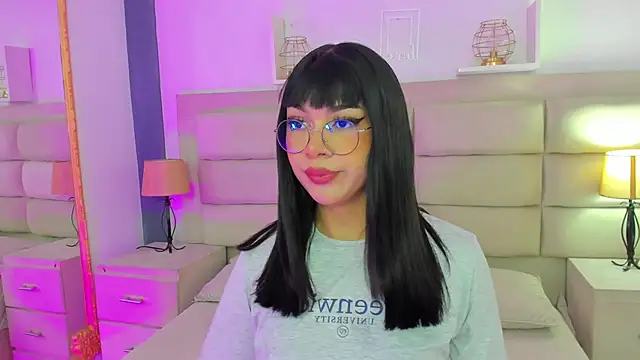 Snapshot of RoseCassie chatting on February 2025 01:19:02 PM RoseCassie online show from February 2025 01:19:02 PM