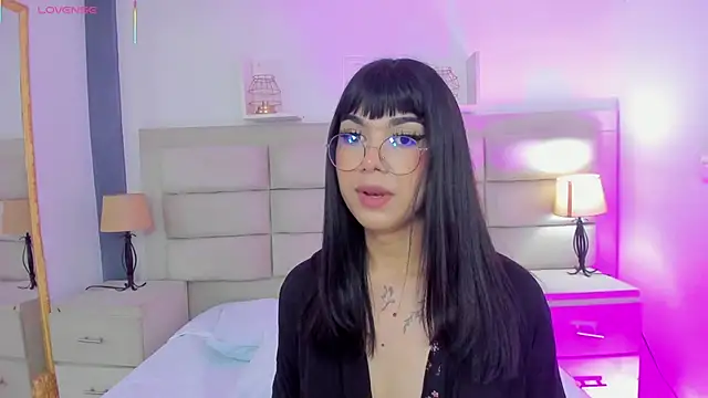 Snapshot of RoseCassie chatting on February 2025 07:09:01 PM RoseCassie online show from February 2025 07:09:01 PM