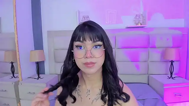 Snapshot of RoseCassie chatting on March 2025 04:35:02 PM RoseCassie online show from March 2025 04:35:02 PM