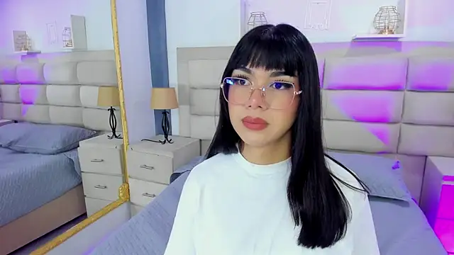 Snapshot of RoseCassie chatting on March 2025 12:32:02 PM RoseCassie online show from March 2025 12:32:02 PM