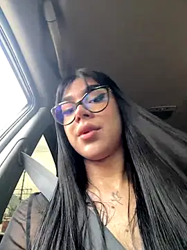 Snapshot of RoseCassie chatting on November 2025 12:50:02 PM RoseCassie online show from November 2025 12:50:02 PM