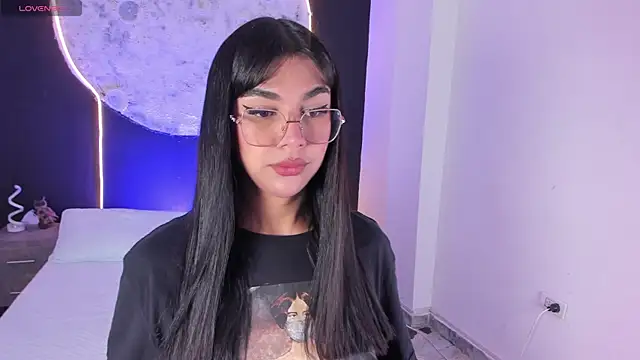 Snapshot of RoseCassie chatting on November 2025 01:14:02 PM RoseCassie online show from November 2025 01:14:02 PM