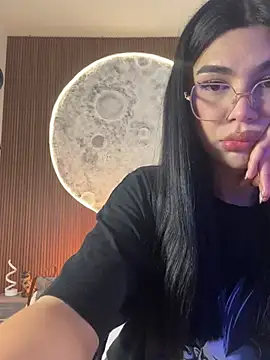 Snapshot of RoseCassie chatting on January 2026 12:43:01 PM RoseCassie online show from January 2026 12:43:01 PM