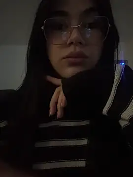 Snapshot of RoseCassie chatting on January 2026 12:10:02 PM RoseCassie online show from January 2026 12:10:02 PM