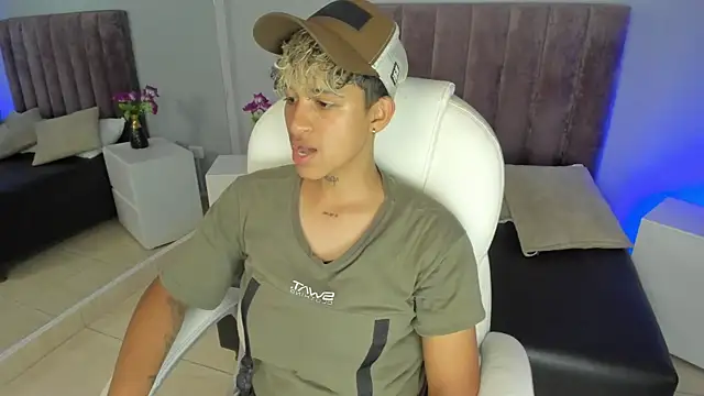 Dominick jones online show from January 2025 09:08:02 PM