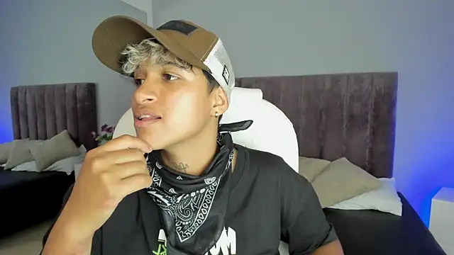 Dominick jones online show from January 2025 02:27:01 AM