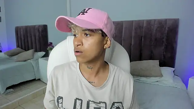 Dominick jones online show from February 2025 11:24:01 PM