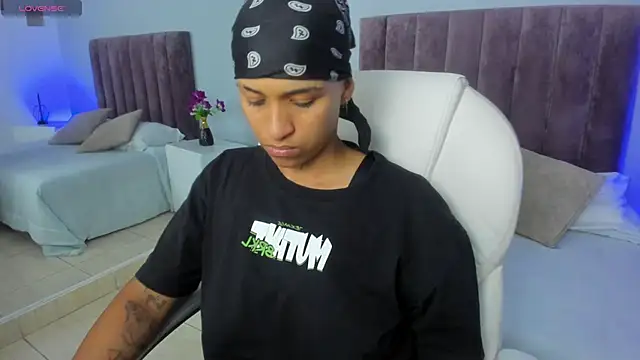 Dominick jones online show from February 2025 09:47:02 PM