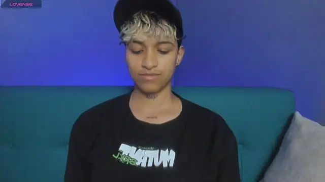 Dominick jones online show from March 2025 12:27:02 AM