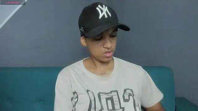 Dominick jones online show from March 2025 07:17:01 PM