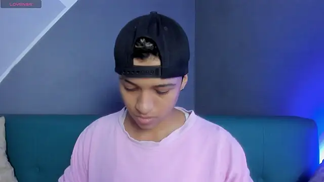 Dominick jones online show from March 2025 04:33:02 PM