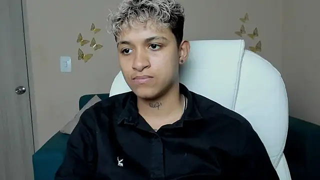 Dominick jones online show from September 2025 09:17:02 PM