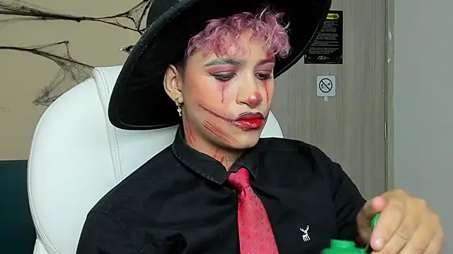 Dominick jones online show from October 2025 04:22:02 AM