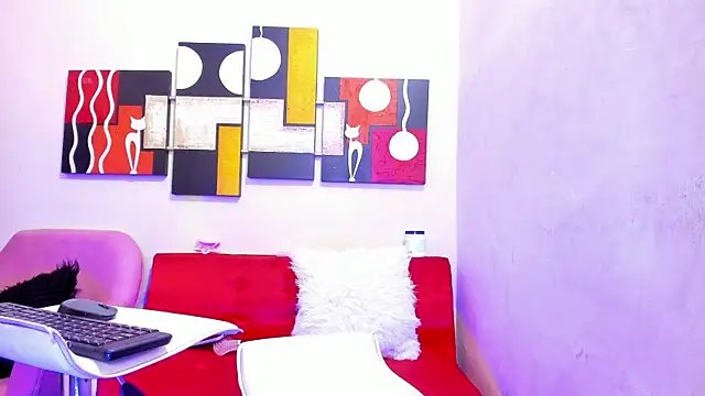 Mariana 16  online show from March 2025 11:00:02 PM