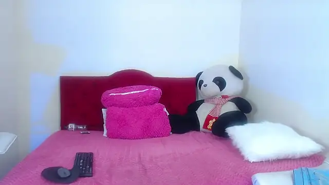 Mariana 16  online show from March 2025 11:36:02 PM