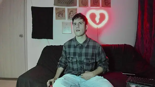 Antonello Vannucci online show from January 2025 01:36:02 PM