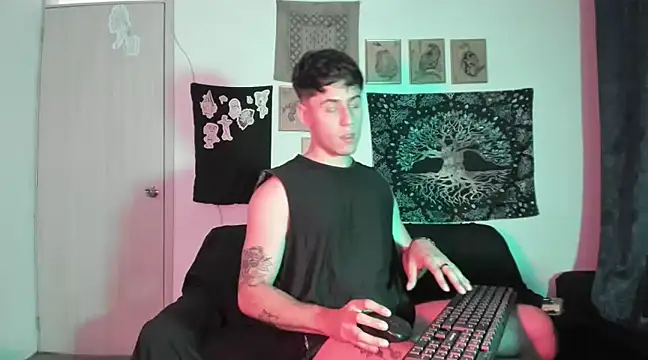 Antonello Vannucci online show from January 2025 09:21:01 PM