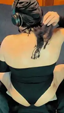 NikkelSofia online show from April 2026 05:52:01 AM