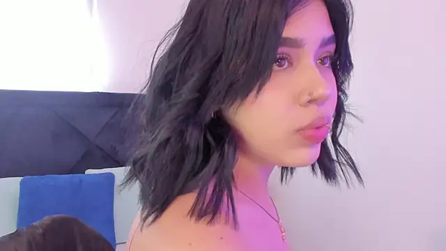 Snapshot of Lily_Woodz chatting on December 2025 07:11:01 PM Lily Woodz online show from December 2025 07:11:01 PM