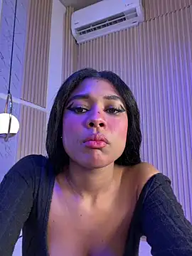 salomebenz online show from May 2026 08:58:01 PM